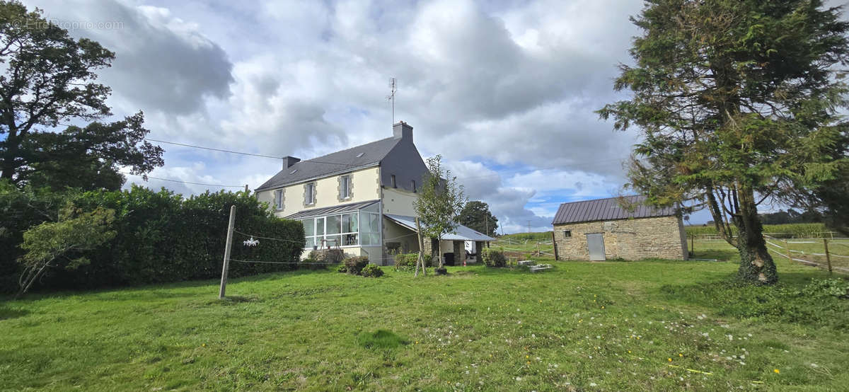 Maison à LOCUNOLE