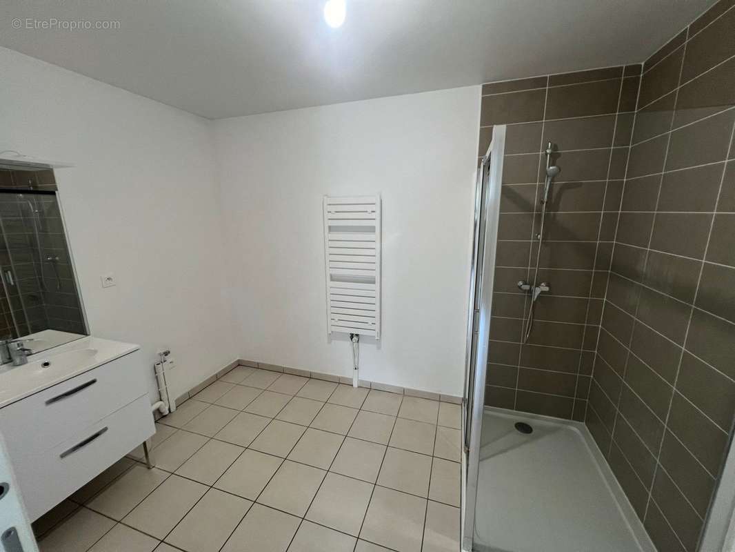 Appartement à BELLEU