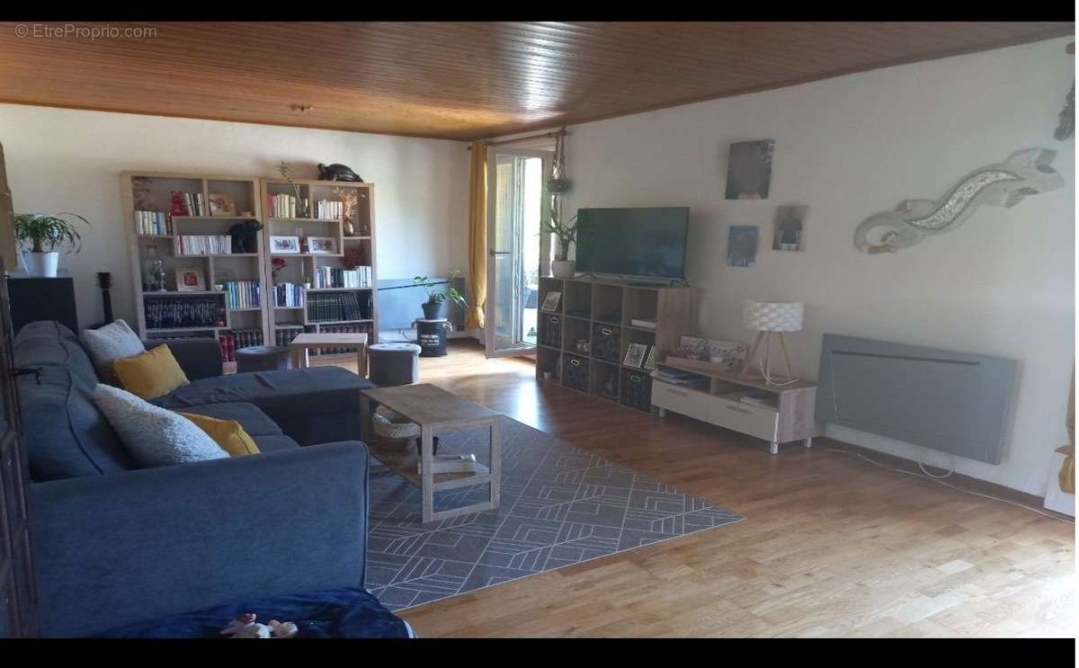 Appartement à VIZILLE