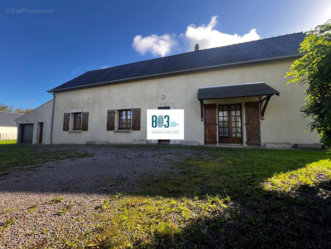 Maison à LE MOLAY-LITTRY