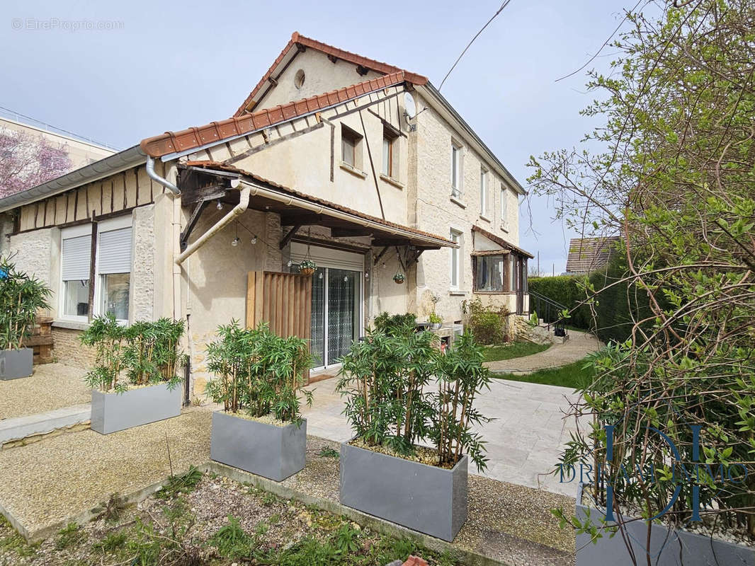 Maison à GASNY