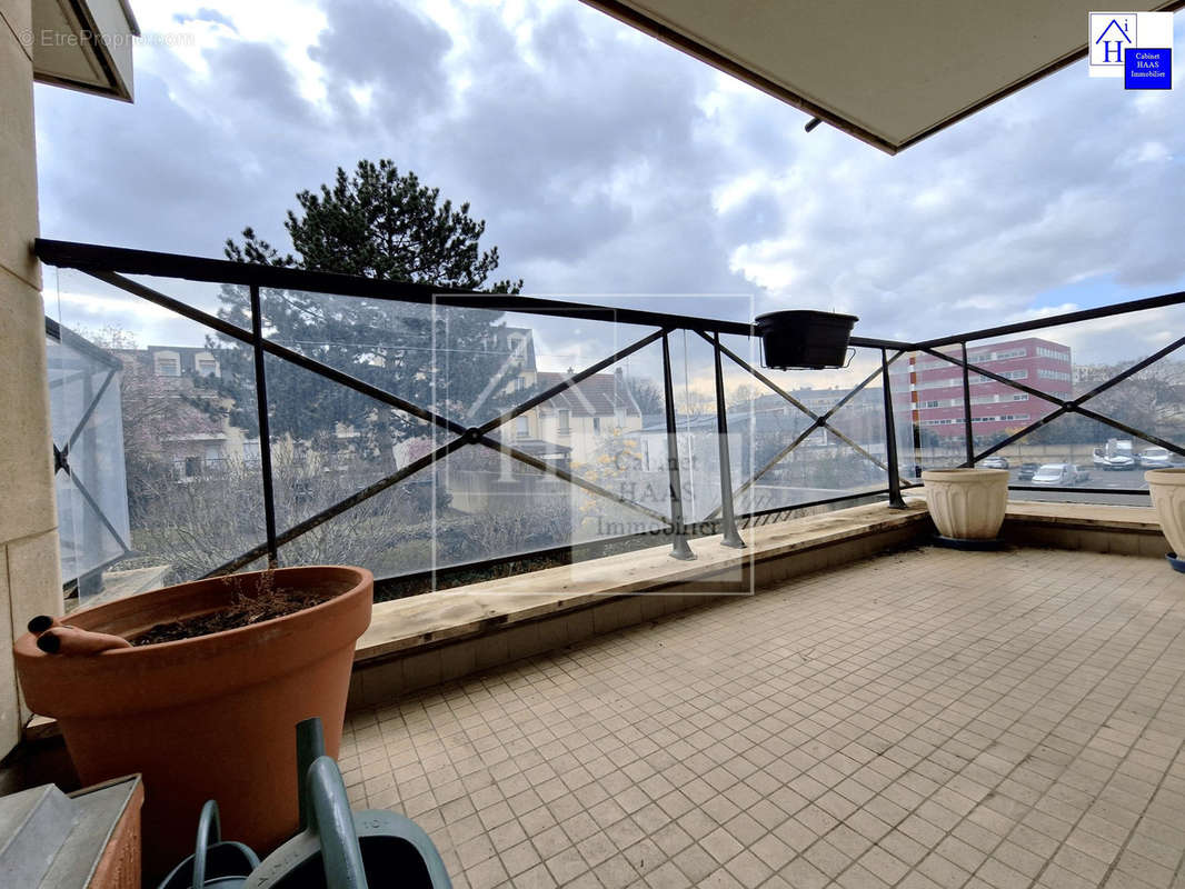 Terrasse - Appartement à MAISONS-ALFORT