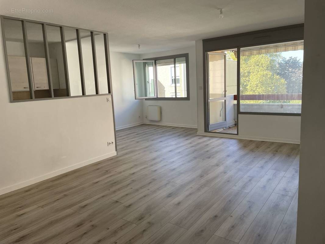 Appartement à BOURGOIN-JALLIEU