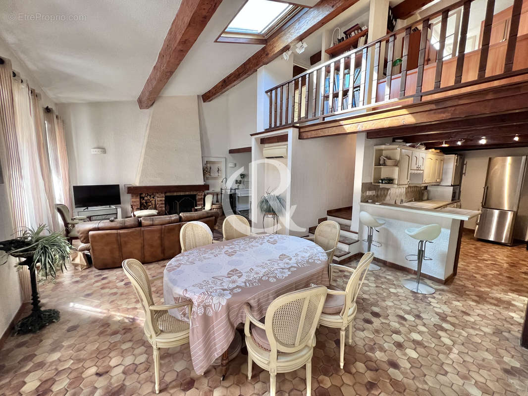 Appartement à HYERES