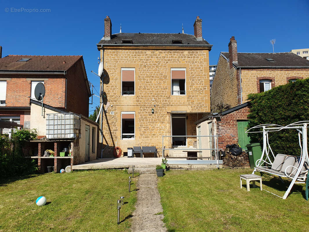 Maison à CHARLEVILLE-MEZIERES