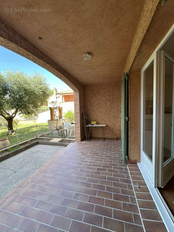 Appartement à PUGET-SUR-ARGENS