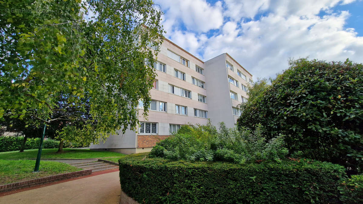 Appartement à RUEIL-MALMAISON