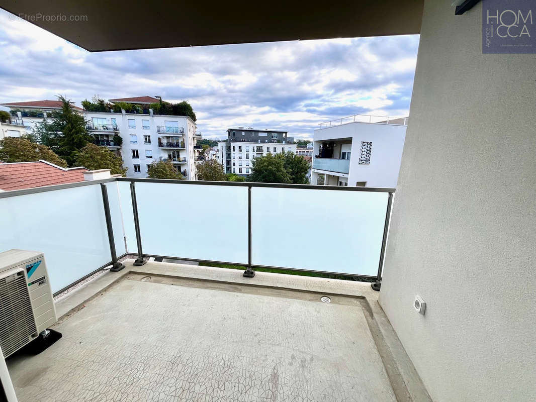 Appartement à LYON-9E