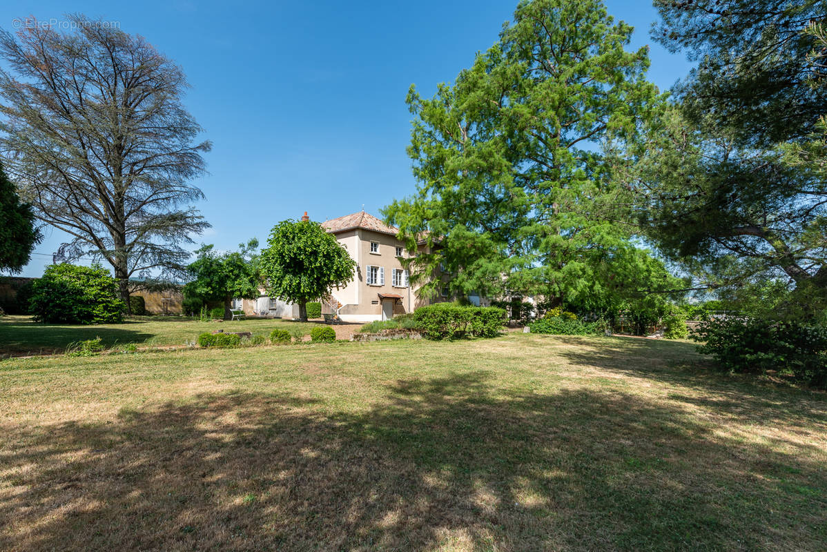 Maison à BLACE