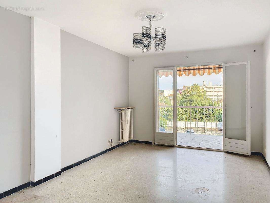 Appartement à CAGNES-SUR-MER