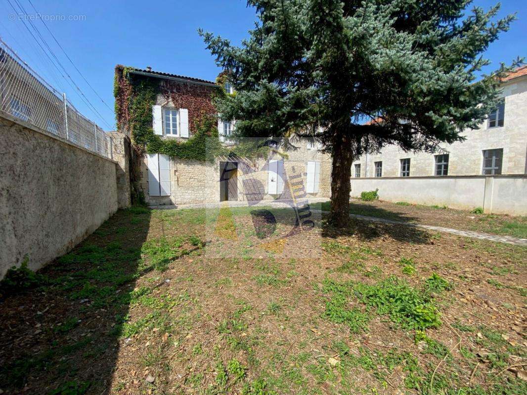 Maison à ANGOULEME