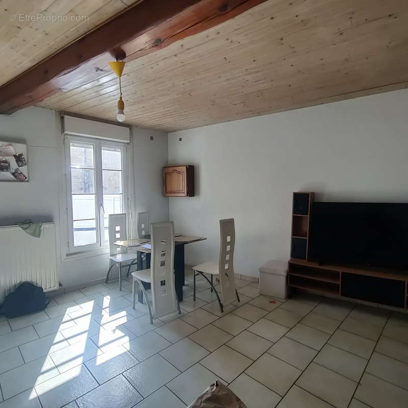 Appartement à PONS