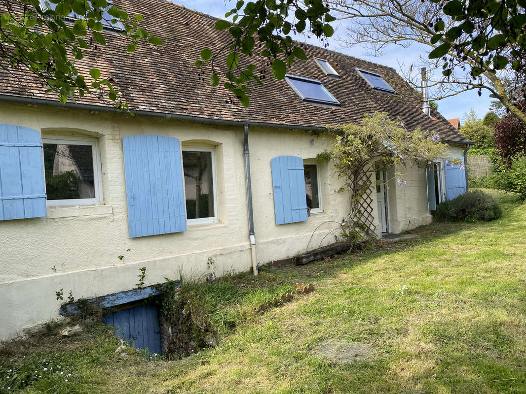 Maison à FONTAINE-HEUDEBOURG