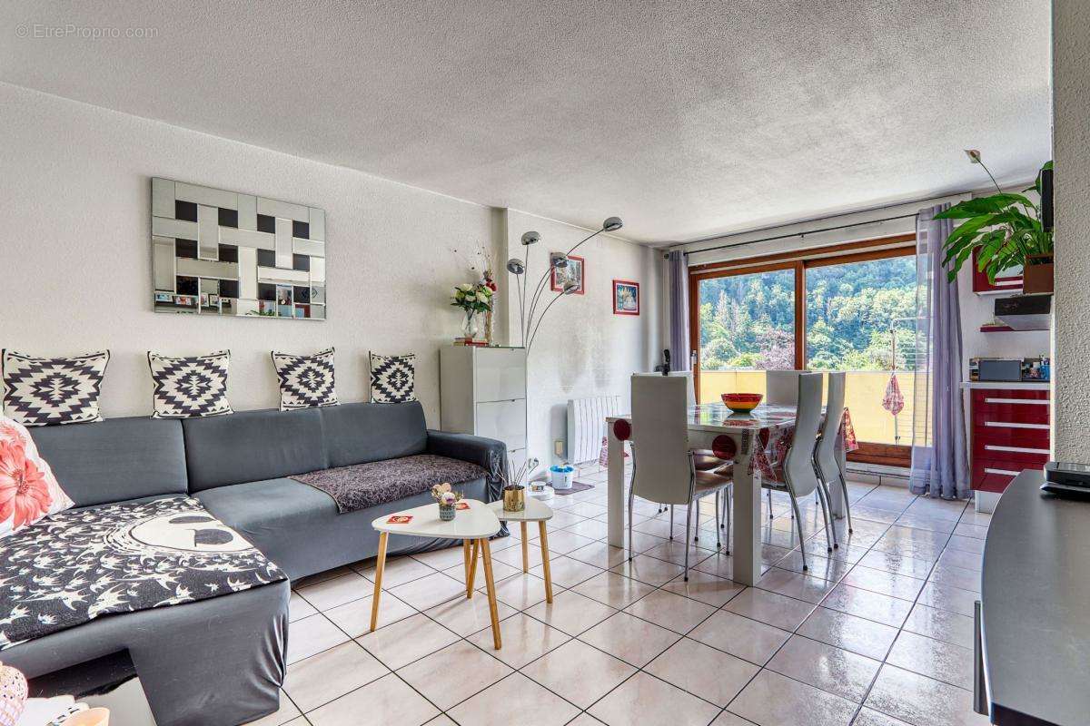 Appartement à CLUSES