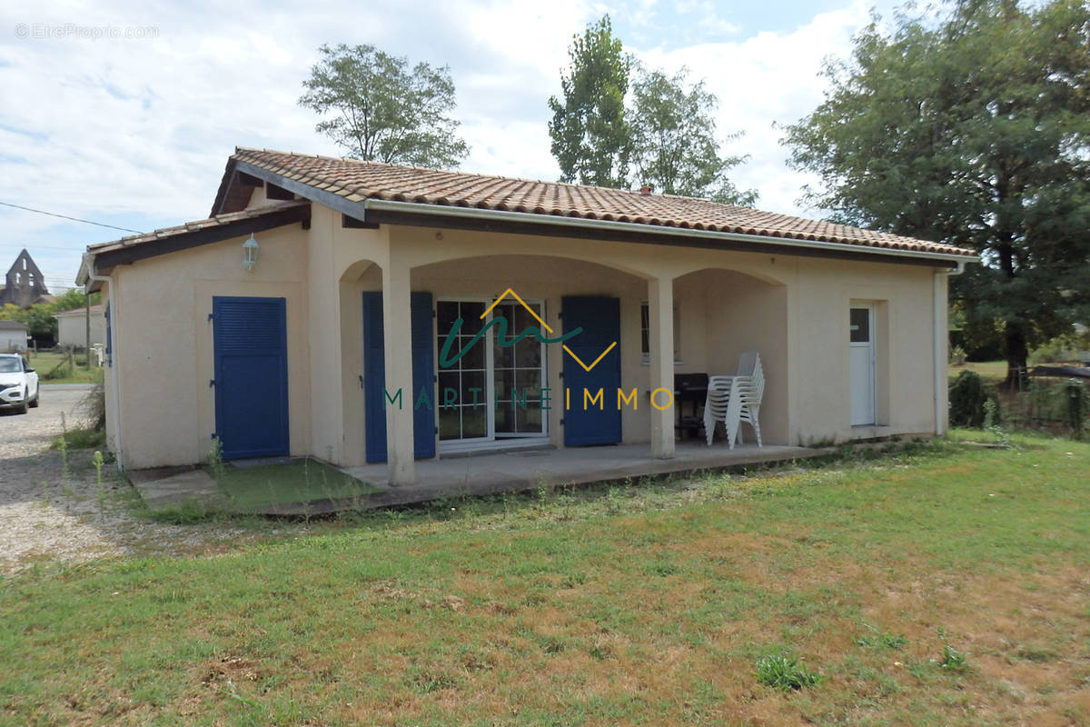 Maison à GREZET-CAVAGNAN