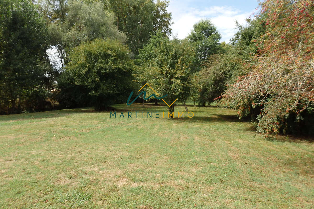 Maison à GREZET-CAVAGNAN