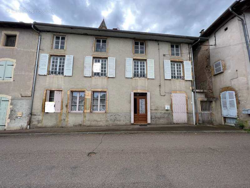 Maison à CHAUFFAILLES