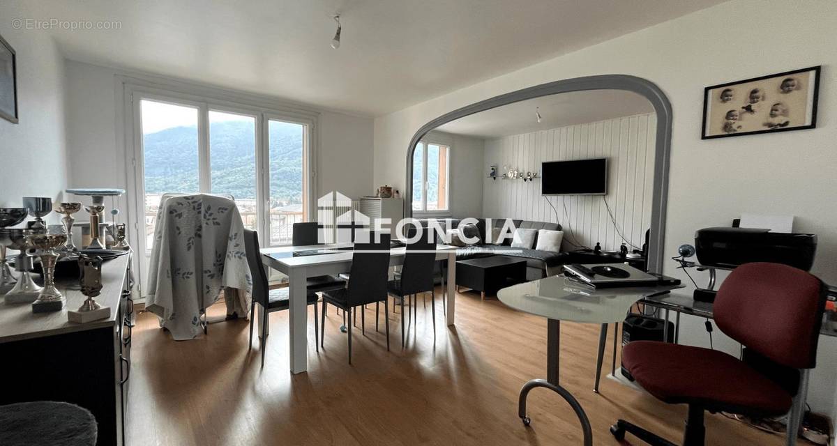 Appartement à ALBERTVILLE