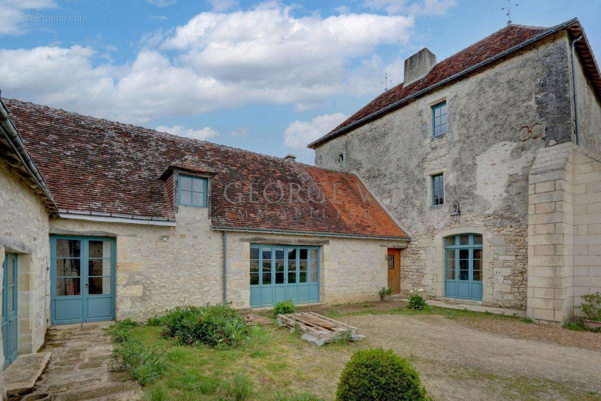 Maison à LOCHES