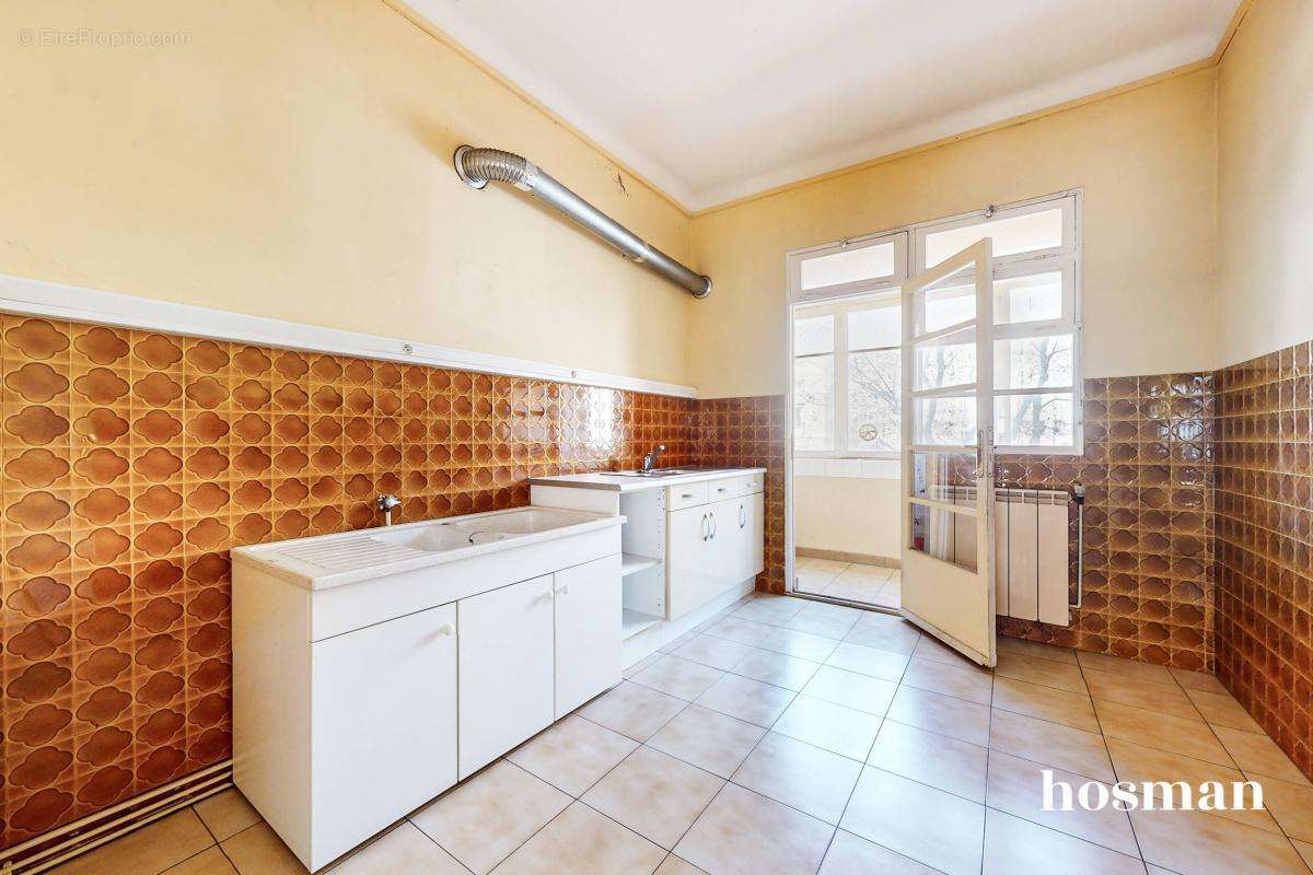 Appartement à MARSEILLE-2E