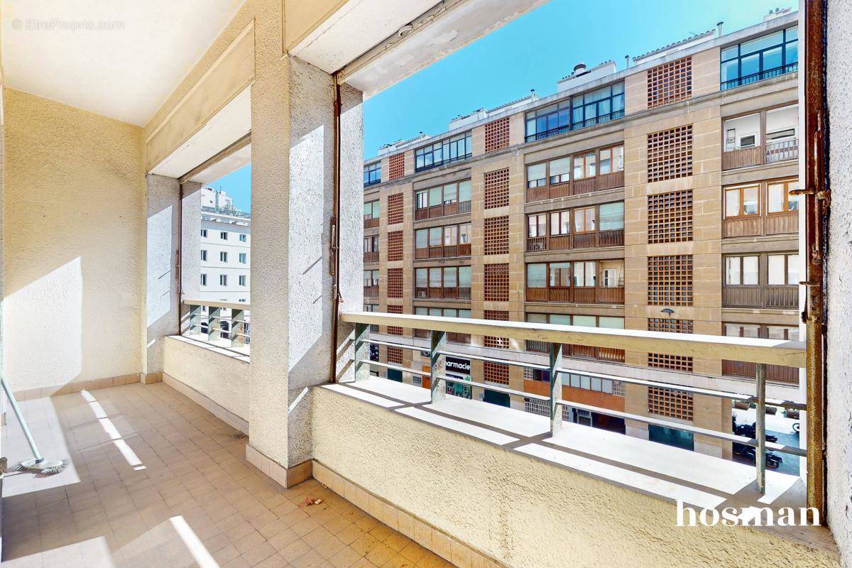 Appartement à MARSEILLE-2E