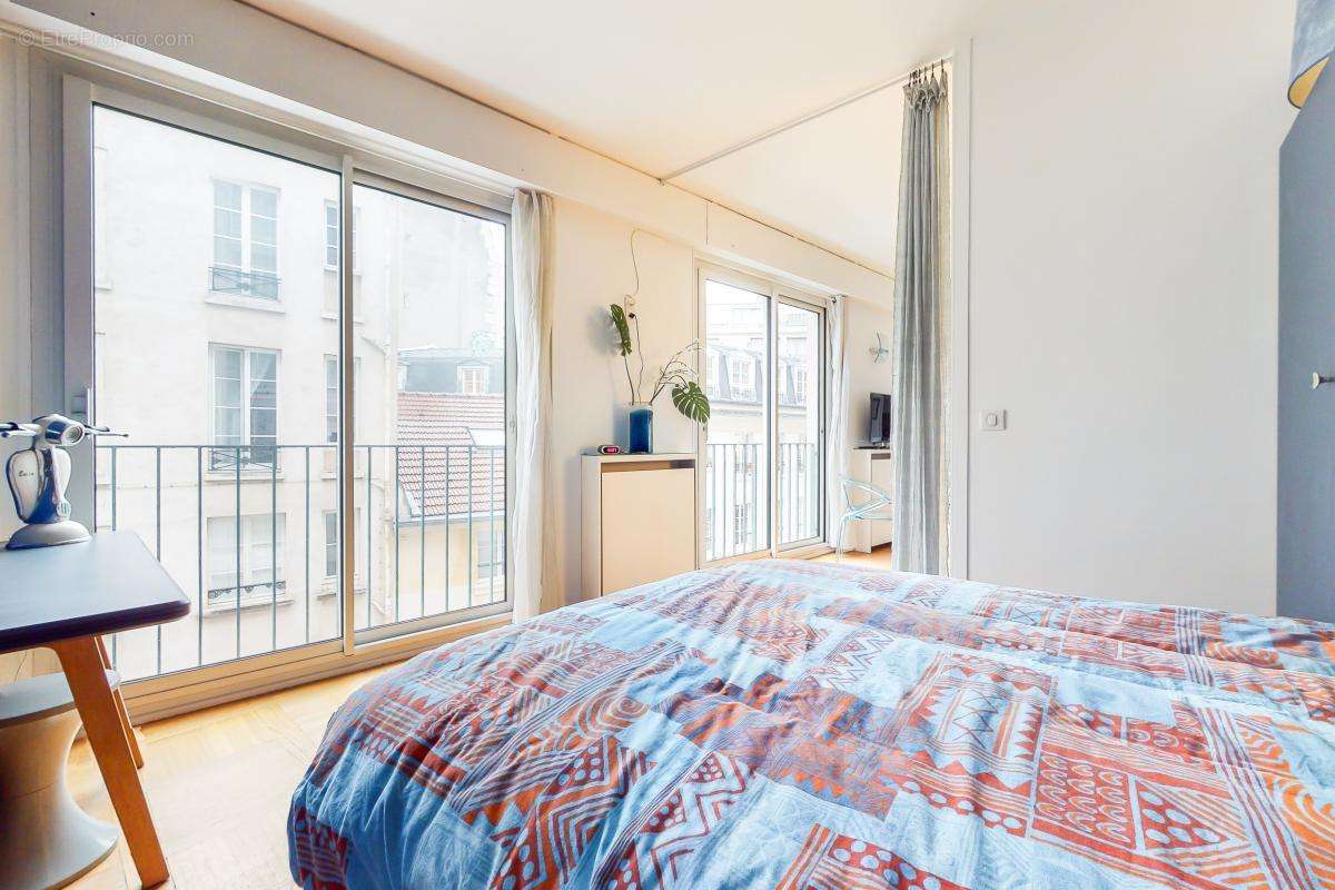 Appartement à PARIS-5E