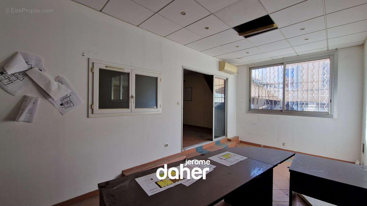 Appartement à MARSEILLE-16E