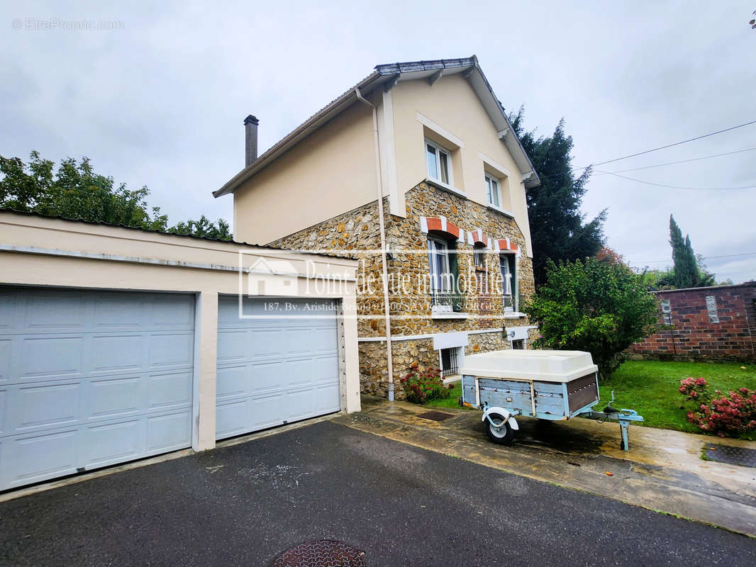 Maison à SAVIGNY-SUR-ORGE