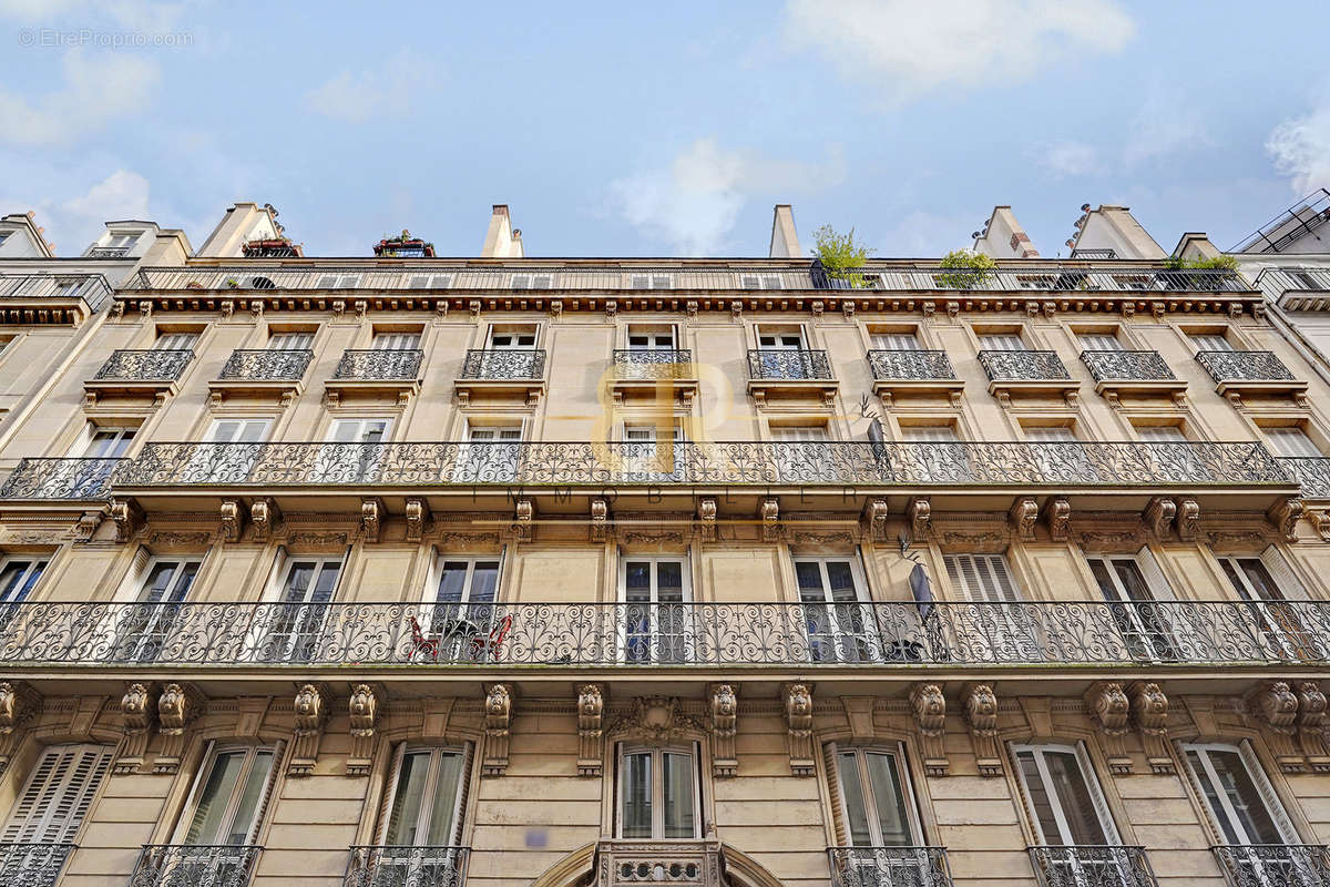 Appartement à PARIS-6E