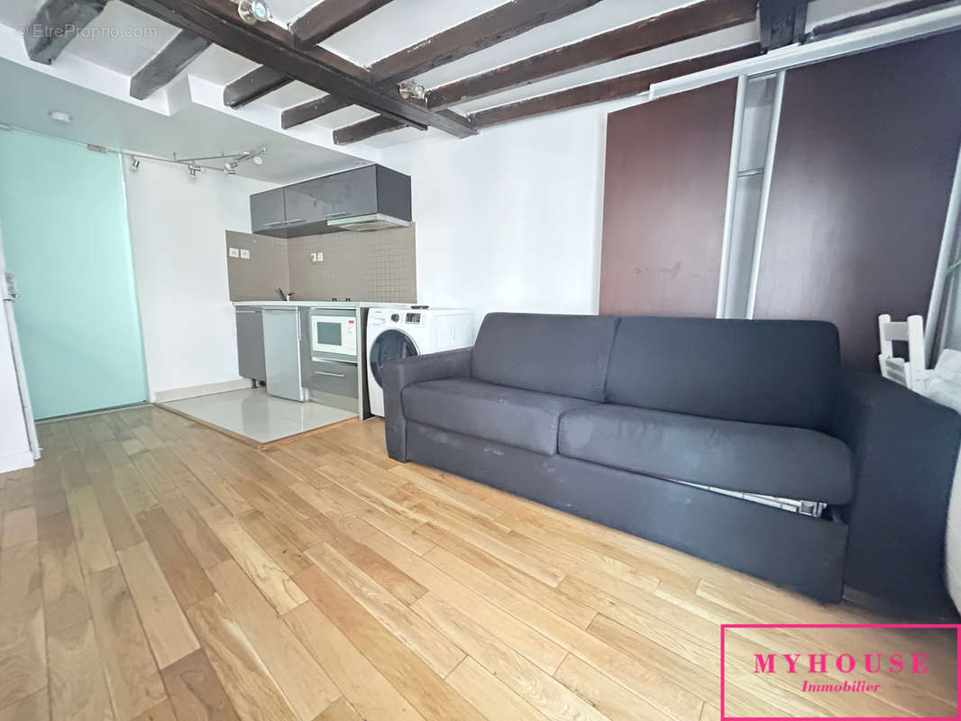 Appartement à PARIS-11E