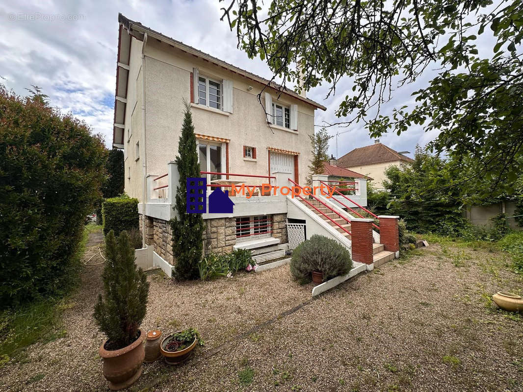 Maison à CARRIERES-SUR-SEINE