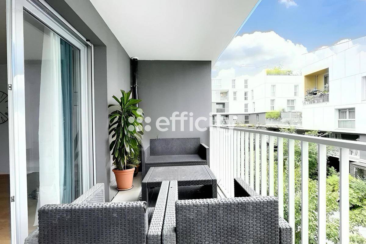 Appartement à GENNEVILLIERS