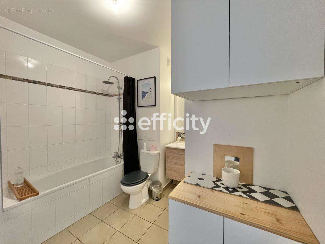 Appartement à GENNEVILLIERS