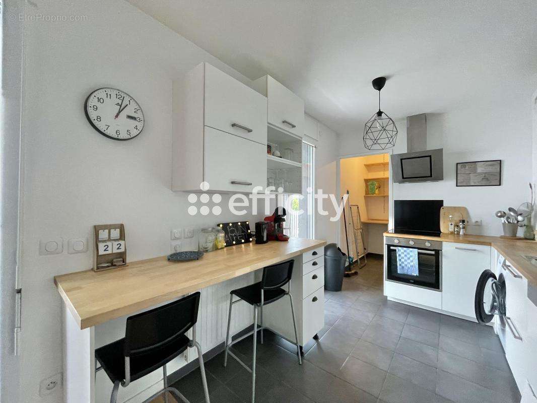 Appartement à GENNEVILLIERS