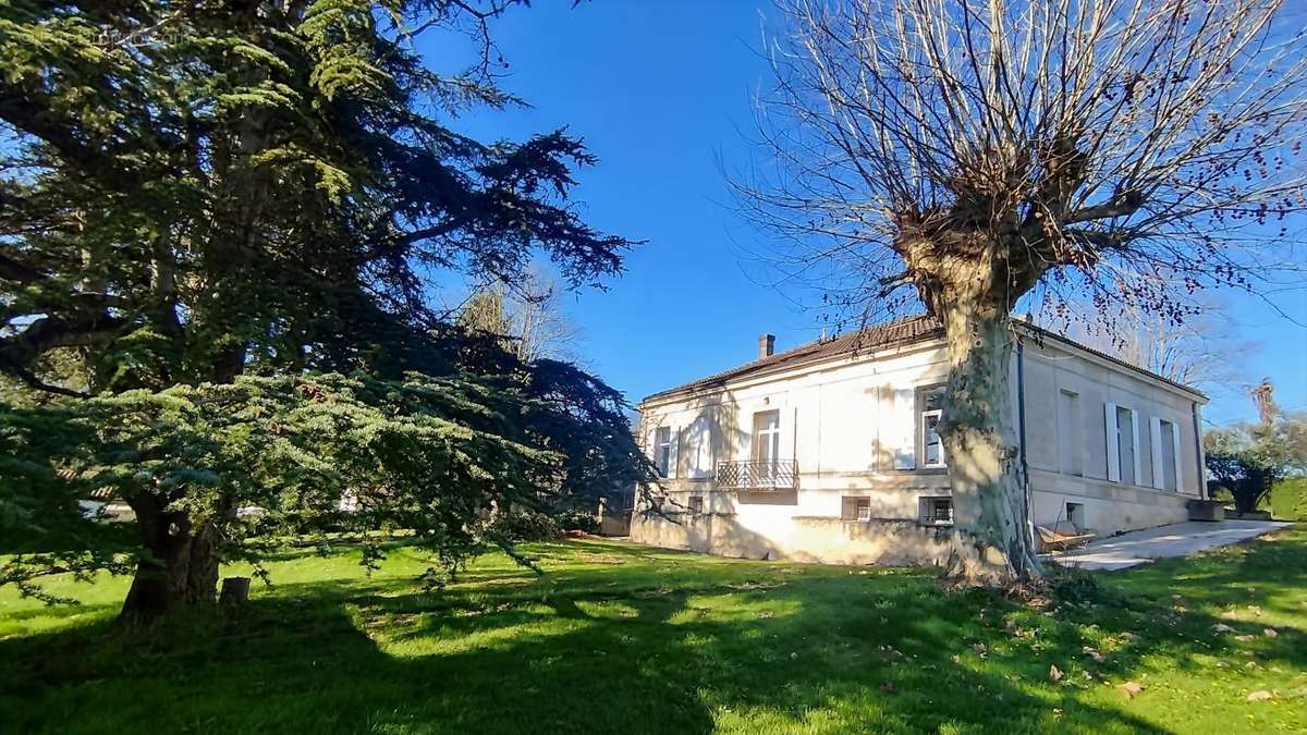 Maison à FARGUES-SAINT-HILAIRE