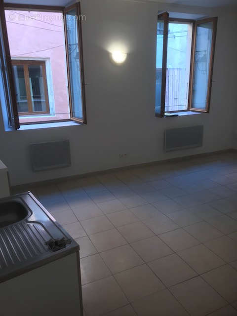 Appartement à VALREAS