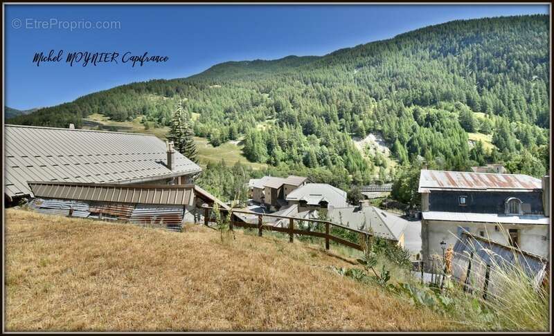 Maison à AIGUILLES