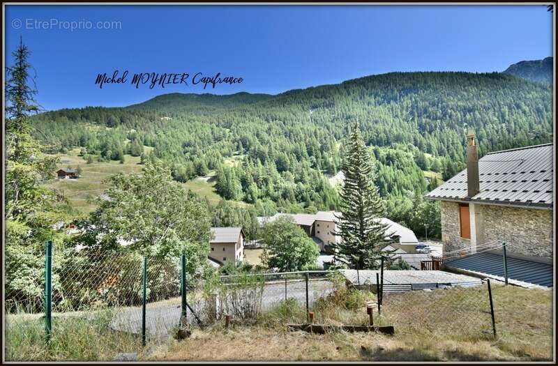 Maison à AIGUILLES