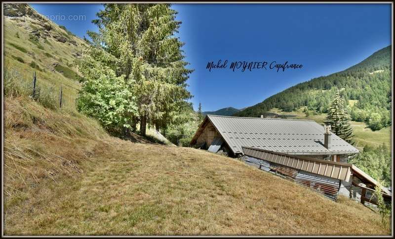 Maison à AIGUILLES