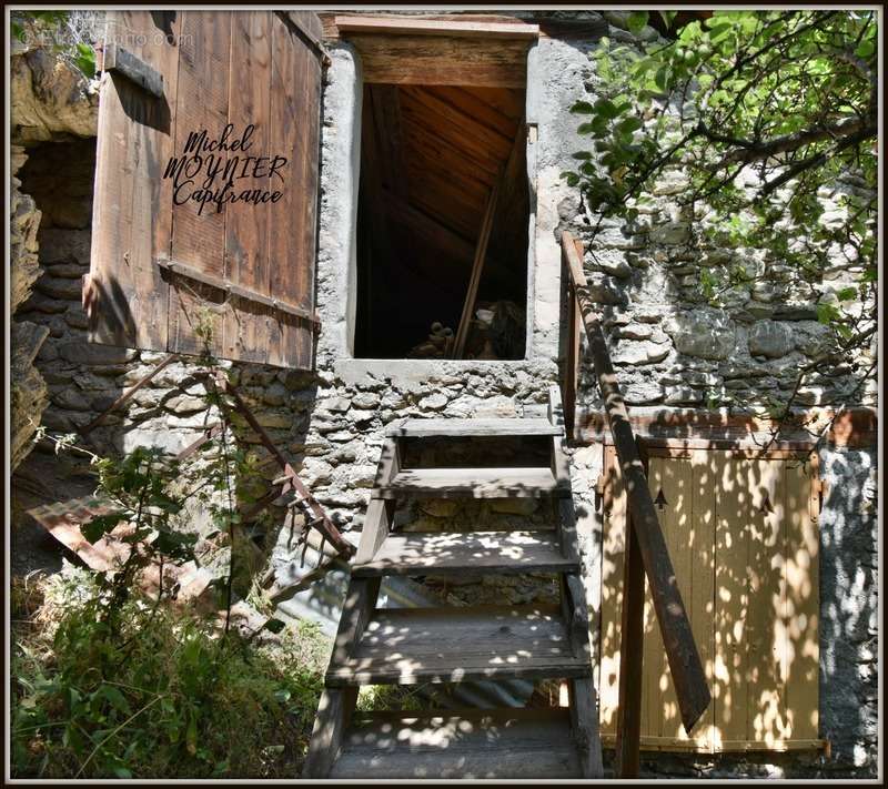 Maison à AIGUILLES