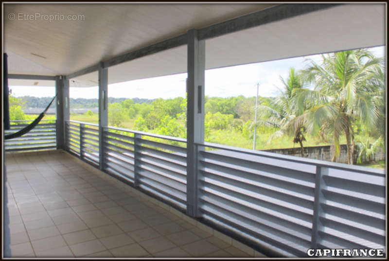 Appartement à KOUROU