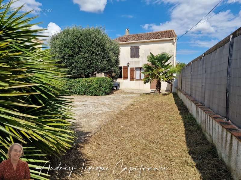 Maison à SURGERES