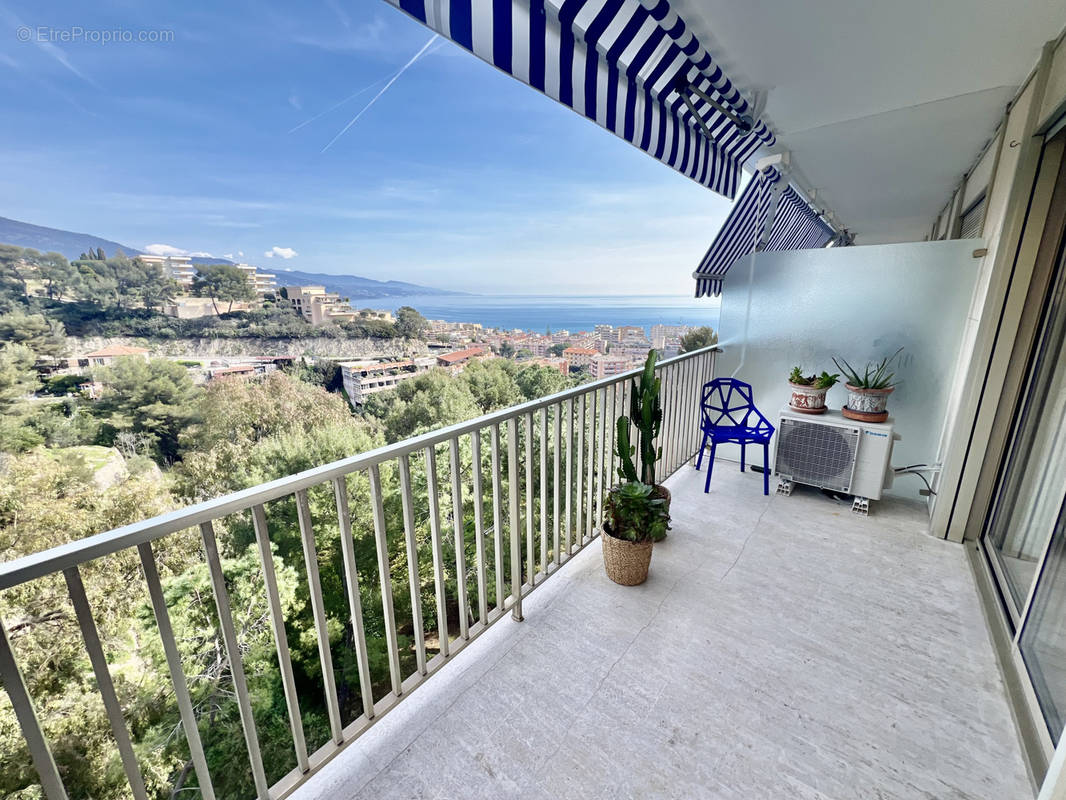 Appartement à ROQUEBRUNE-CAP-MARTIN