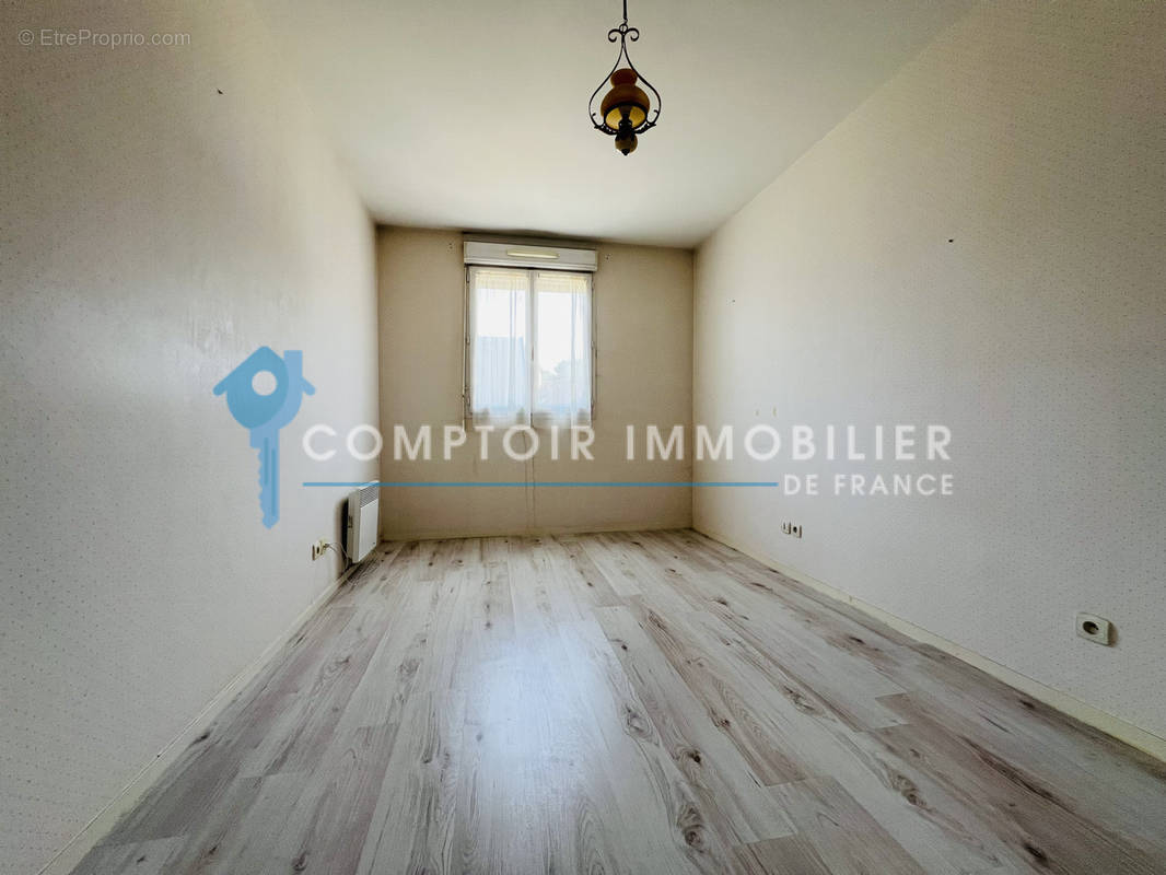 Appartement à AUNEAU