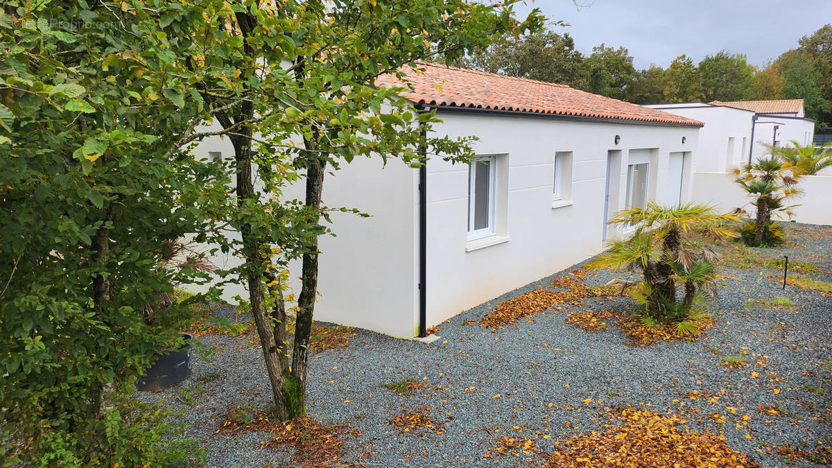 Maison à MAREUIL-SUR-LAY-DISSAIS