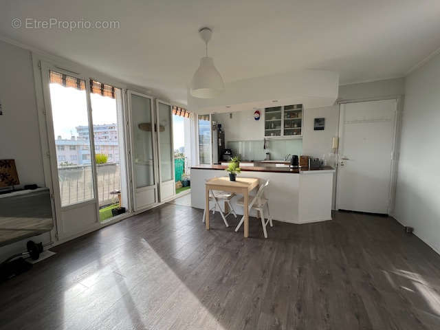 Appartement à MARSEILLE-9E