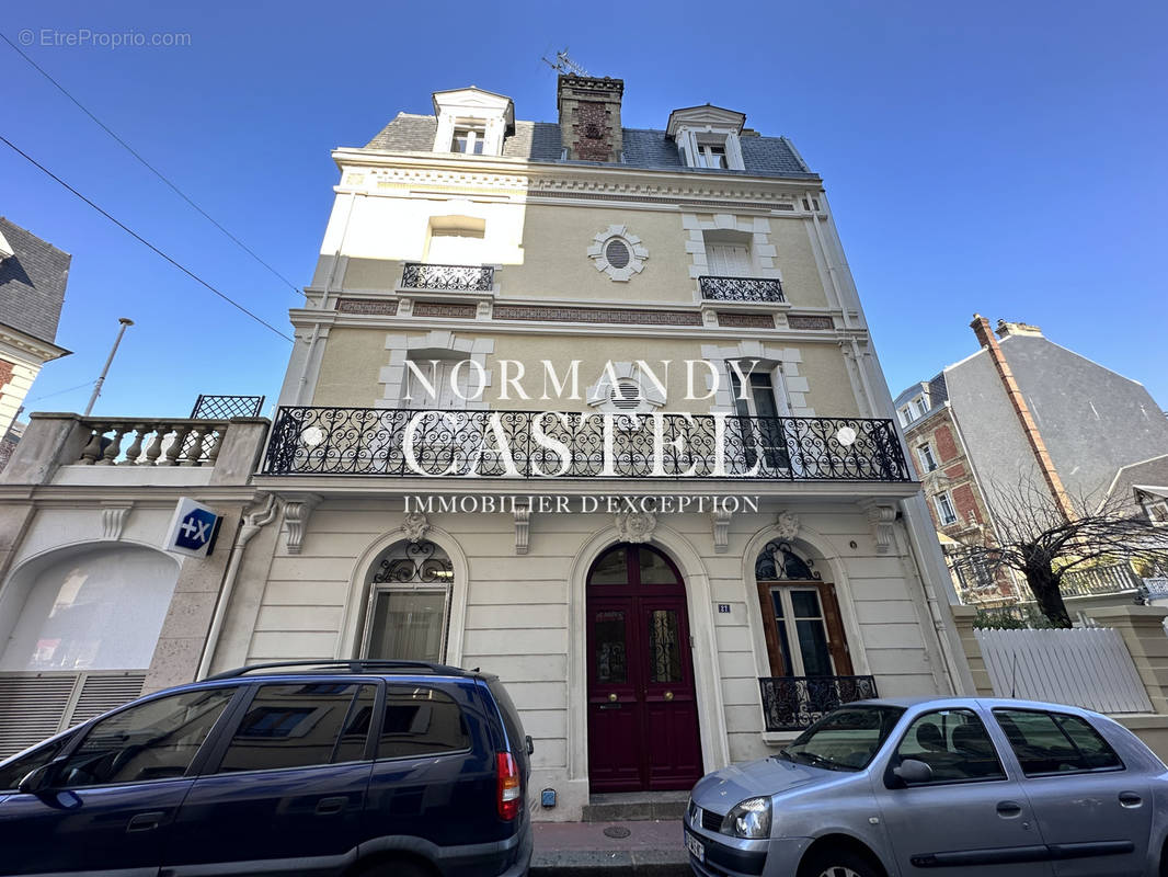 Appartement à TROUVILLE-SUR-MER