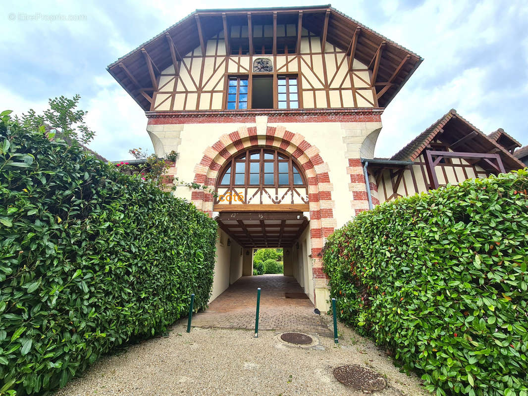 Appartement à CHAMBOURCY