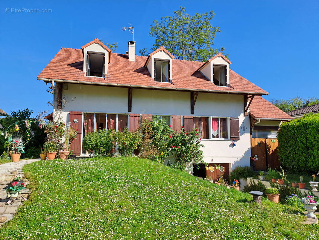 Maison à MONTGERON