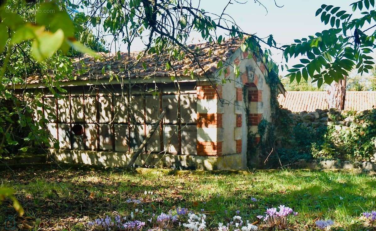 Maison à RUFFEC